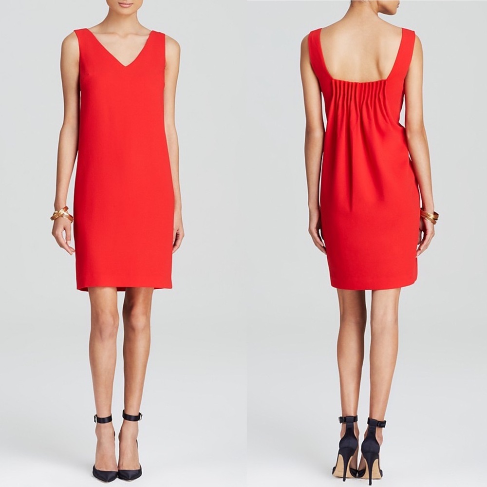 Trina Turk Dress Sleeveless V Neck Shift sz 2